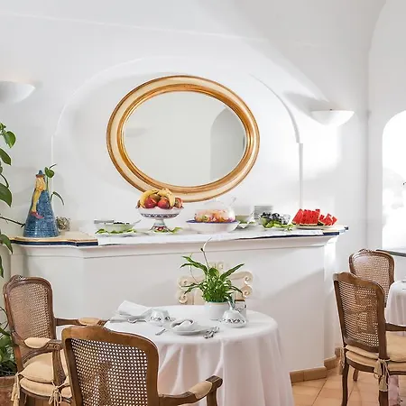 L'ancora Hotel