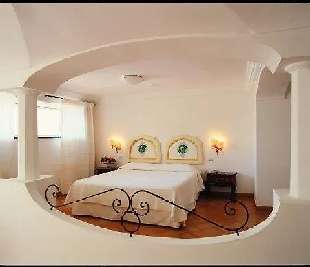 Hotel L'ancora 4*