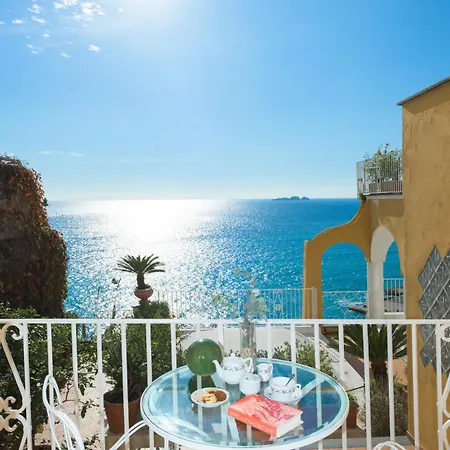 L'ancora Hotell