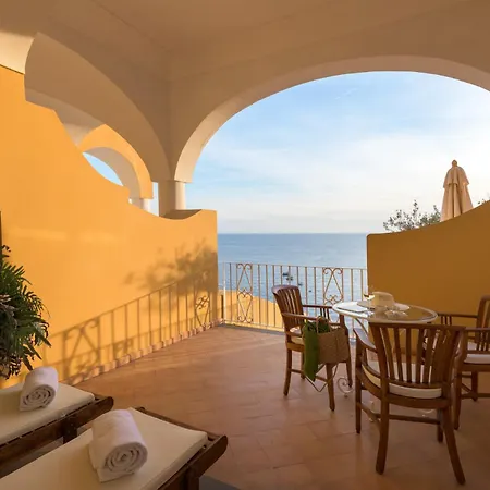 L'ancora Hotell